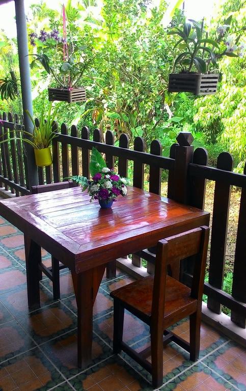 Baan Benjathip Hostel Amphawa Bilik gambar