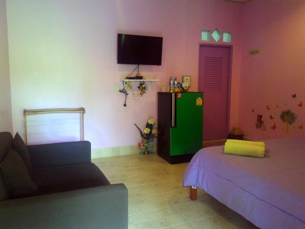 Baan Benjathip Hostel Amphawa Luaran gambar