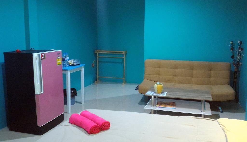 Baan Benjathip Hostel Amphawa Luaran gambar