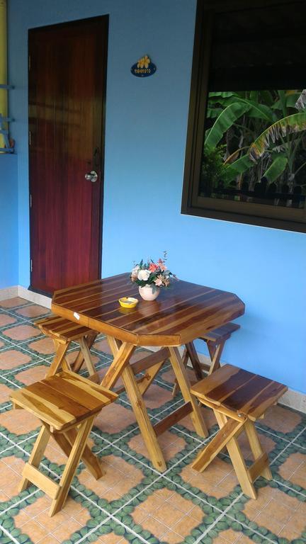 Baan Benjathip Hostel Amphawa Luaran gambar